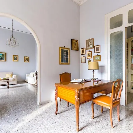 Rettifilo Family Apartment By Wonderful Italy Naples Exterior photo